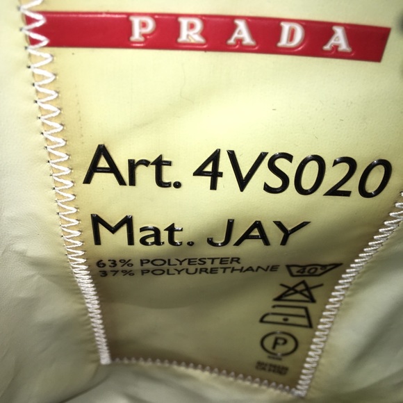 Prada duffle bag - Picture 6 of 6